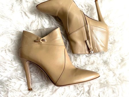 Mia Becar Bella Beige Bootie- Size 38 1 2 Supply