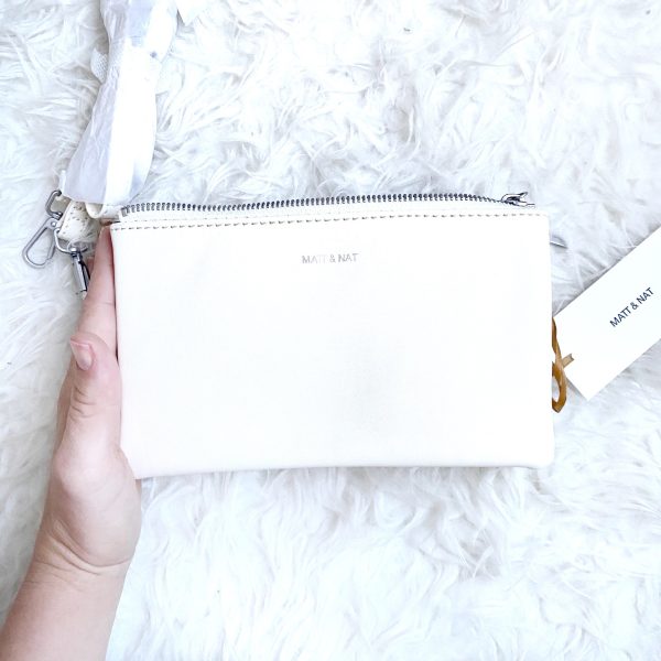 Matt & Nat Cream Vegan Leather Crossbody NWT For Sale