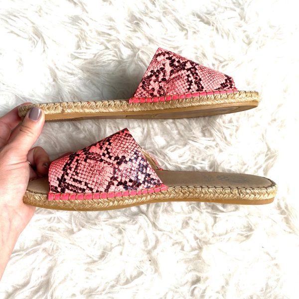 Vince Camuto Snakeskin Slide On Espadrille Sandals- Size 10.5 For Sale