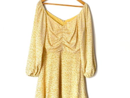 Vestique Yellow Floral Print Dress NWT- Size M Supply