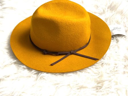 Universal Thread Adjustable Mustard Brim Wool Hat NWT Hot on Sale