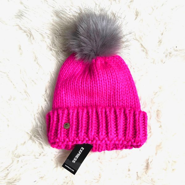 Express Pink Knit Pom Pom Hat NWT Fashion