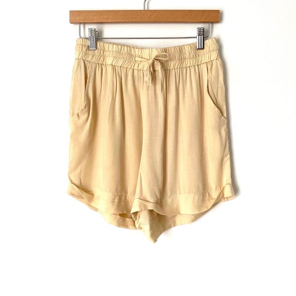 Amaryllis Tan Elastic Waist Shorts- Size XL Fashion