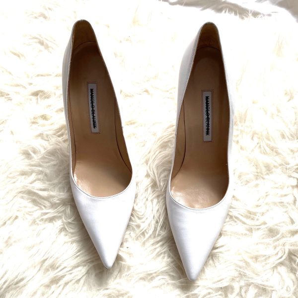 Manolo Blahnik White Pointed Stiletto Heels-Size 41 (US 10) Supply