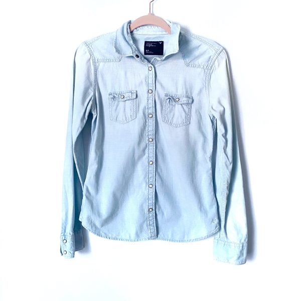 American Eagle Outfitters Chambray Snap Up Top- Size S Discount