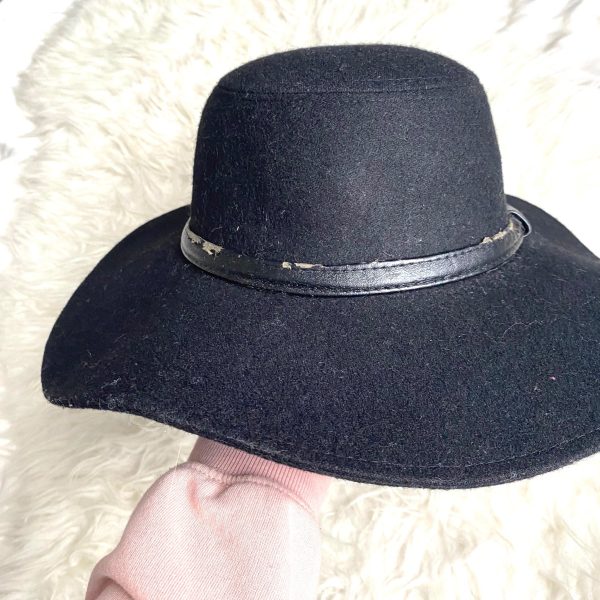 Kendall & Kylie Black Hat (see notes) Online Sale