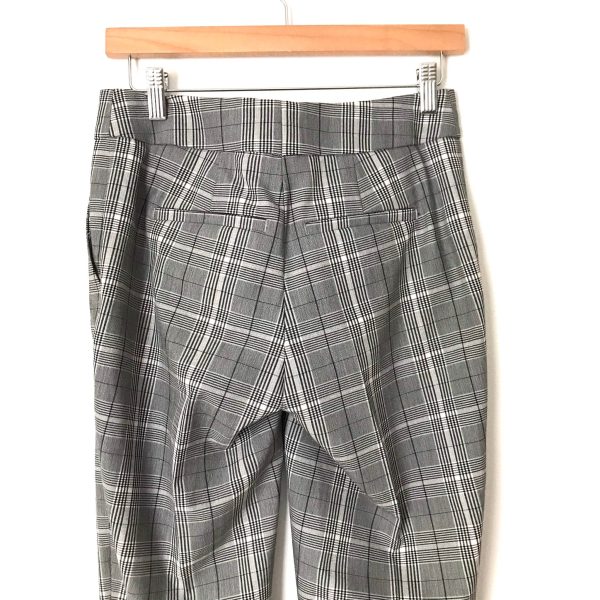 LOFT Marisa Plaid Crop Trousers- Size 0 (Inseam 24“ Candace had these tailored to be a cropped, tapered fit) We have matching blazer, sold as separates For Sale