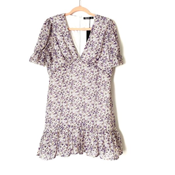 Nasty Gal Purple Floral Tea Dress NWT- Size 10 (sold out online) For Sale