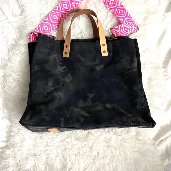 Bagging Rights GLO Girl Black Pink Handbag Online Hot Sale