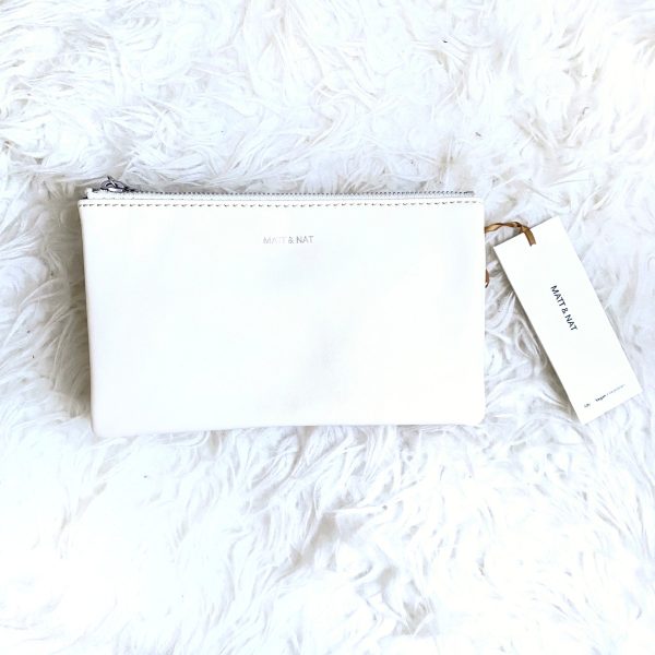 Matt & Nat Cream Vegan Leather Crossbody NWT For Sale