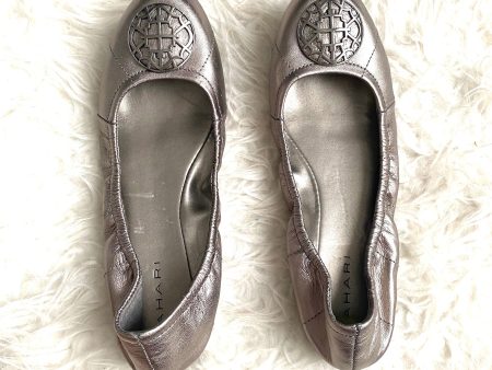 Tahari Metallic Scrunchy Ballet Flats- Size 9 Discount