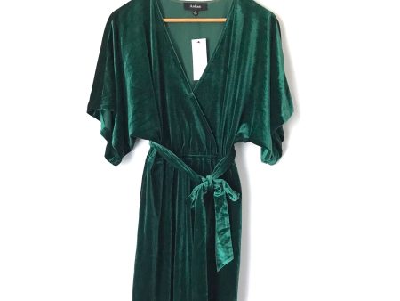 Aakaa Green Velvet Dress NWT- Size S on Sale