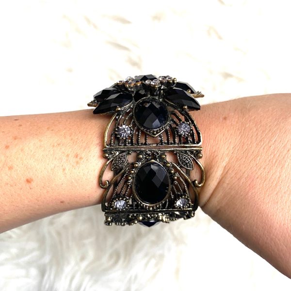 No Brand Metal Cuff With Black Beaded Floral Design Online Hot Sale