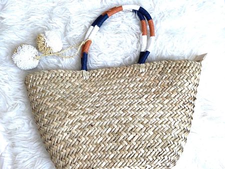 No Brand Straw Weave Pom Pom Medium Handbag Hot on Sale