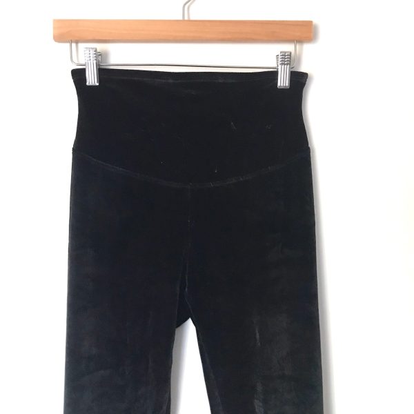 Yummie Black Velvet Legging- Size M (Inseam 26.5”) For Sale