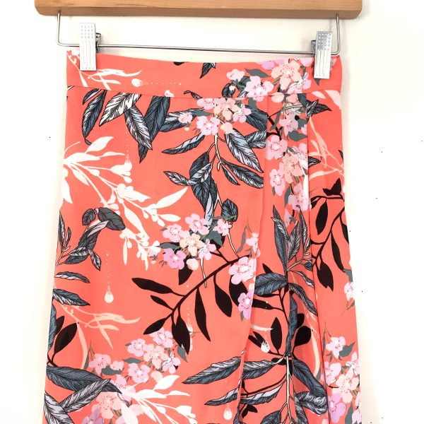 Bebe Coral Floral Faux Wrap Skirt- Size 00 Hot on Sale