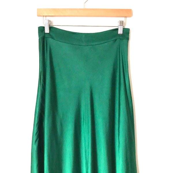 DO+BE Green Satin Skirt- Size M Fashion